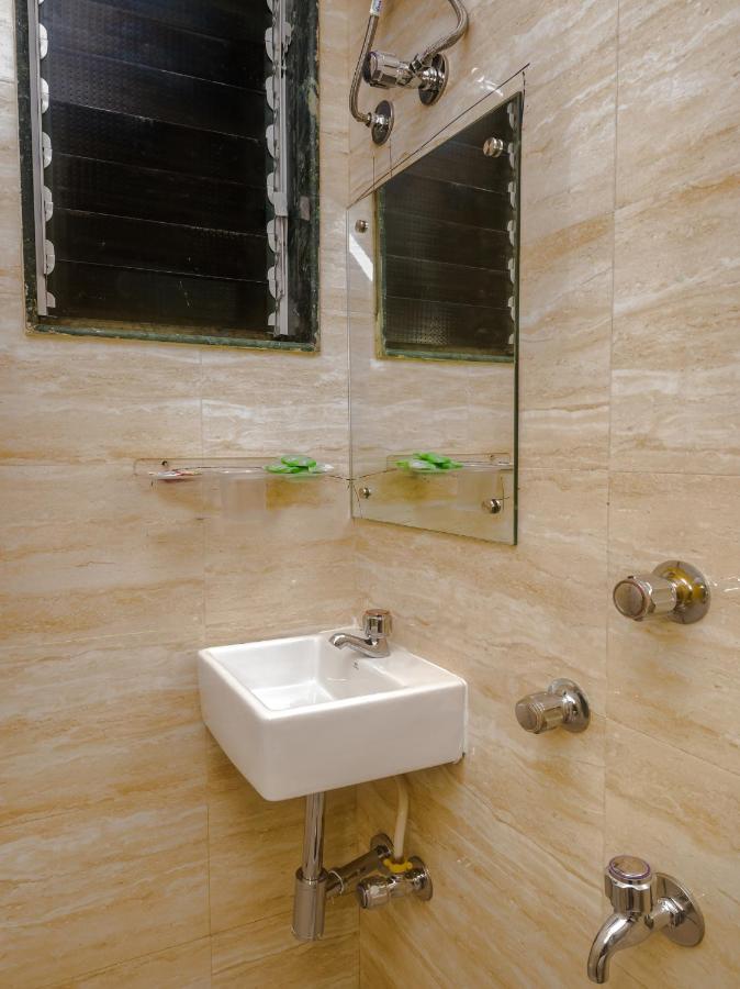 Aman Hotel Near Cst Bombaj Zewnętrze zdjęcie