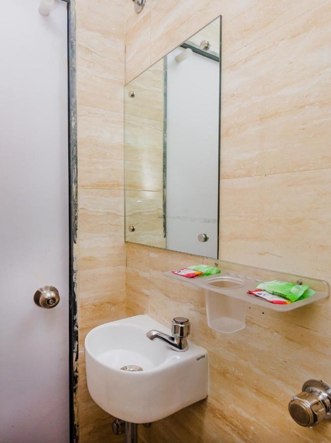 Aman Hotel Near Cst Bombaj Zewnętrze zdjęcie